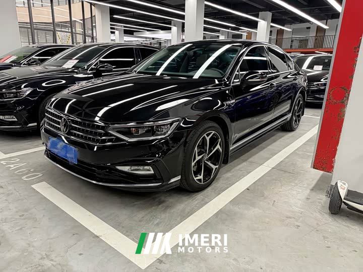 Volkswagen Magotan 2 Million Units Commemorative Edition 330TSI DSG Luxury