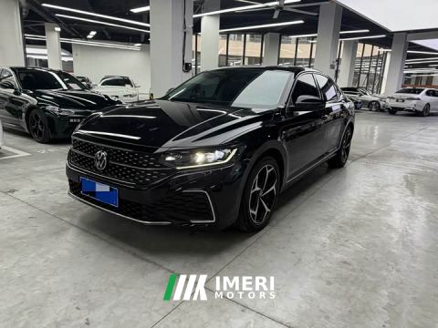 2024 Volkswagen Passat 330TSI Starry Sky Elite