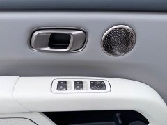 Li Auto i6 Two-Wheel Drive Standard - ფოტო 12