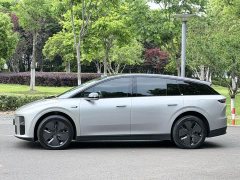 Li Auto i6 Two-Wheel Drive Standard - ფოტო 4