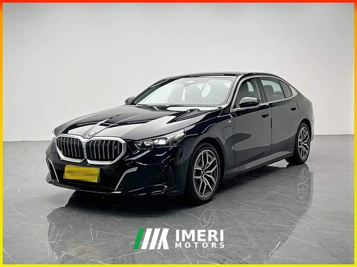 BMW i5 eDrive 35L M Sport Package - ავტომობილი ჩინეთიდან