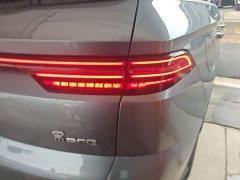 BYD Song Pro New Energy DM-i 71KM Glory Edition Pilot - ფოტო 9