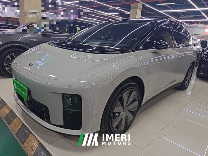 Li Auto i8 Standard Edition - car from China