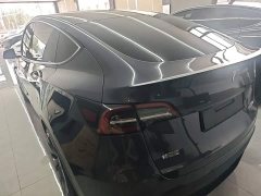 Tesla Model Y Performance All-Wheel Drive - ფოტო 4