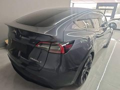 Tesla Model Y Performance All-Wheel Drive - ფოტო 6