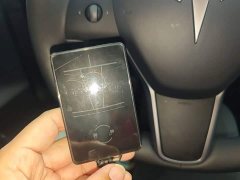 Tesla Model Y Performance All-Wheel Drive - ფოტო 8