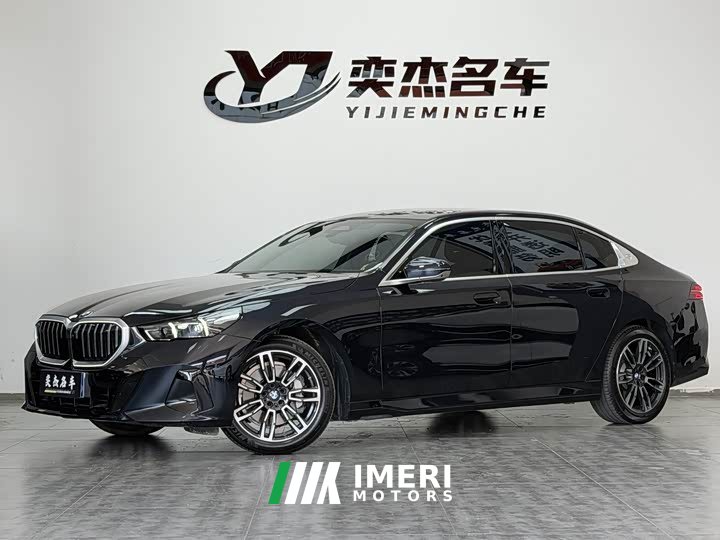BMW 5 Series 530Li Premier M Sport Package - автомобиль из Китая
