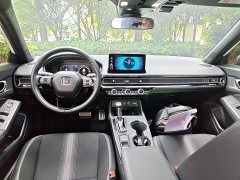 Honda Civic Hatchback 240 Turbo CVT Sharp Edition - ფოტო 9