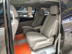 Buick GL8 Land Business Class Comfort Edition - ფოტო 16
