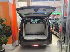 Buick GL8 Land Business Class Comfort Edition - ფოტო 18