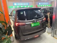 Buick GL8 Land Business Class Comfort Edition - ფოტო 4