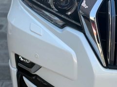 Toyota Land Cruiser (Imported) VX-R Middle East Version - ფოტო 11