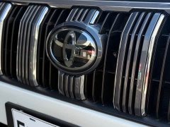 Toyota Land Cruiser (Imported) VX-R Middle East Version - ფოტო 12
