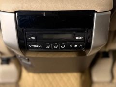 Toyota Land Cruiser (Imported) VX-R Middle East Version - ფოტო 18