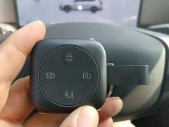 Volvo XC70 Plug-in Hybrid AWD Extended Range Plus - photo 8