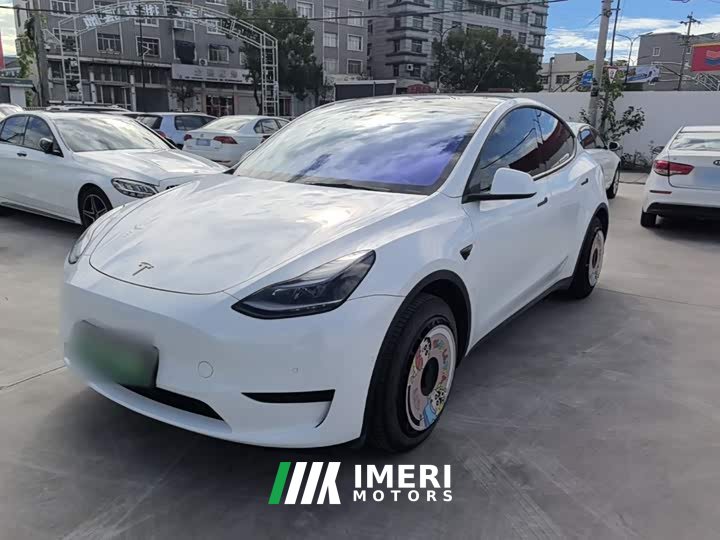 Tesla Model Y Facelift Rear-Wheel Drive