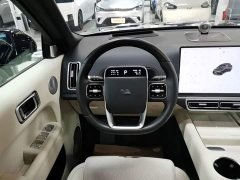 Li Auto L9 Max - ფოტო 10