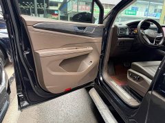 Volkswagen Viloran 380TSI Zunchi Edition - photo 9