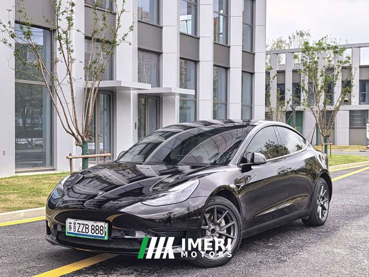 Tesla Model 3 Rear-Wheel Drive