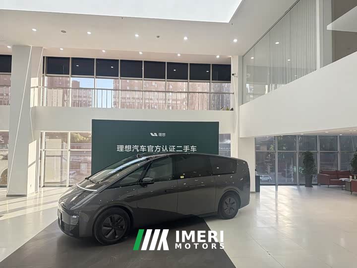 Li Auto Li Xiang MEGA Ultra - ავტომობილი ჩინეთიდან
