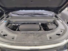 Li Auto L8 Pro - ფოტო 19