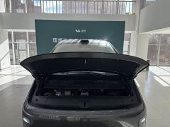 Li Auto Li Xiang MEGA Ultra - ფოტო 3