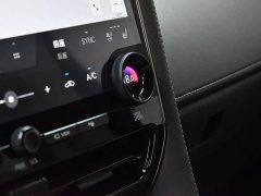 Toyota Alphard Hybrid 2.5L Premium Edition - ფოტო 13