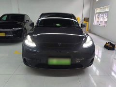 Tesla Model Y Long Range All-Wheel Drive - ფოტო 2