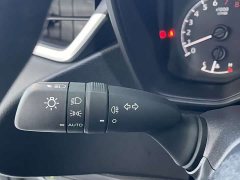 Toyota Corolla 1.8L CVT Luxury - ფოტო 14