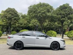 Dongfeng Yixuan MAX 1.5T Ultra Cool Trendy Dad Edition - ფოტო 18