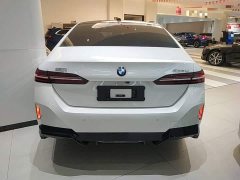 BMW 5 Series 525Li M Sport Package - photo 5