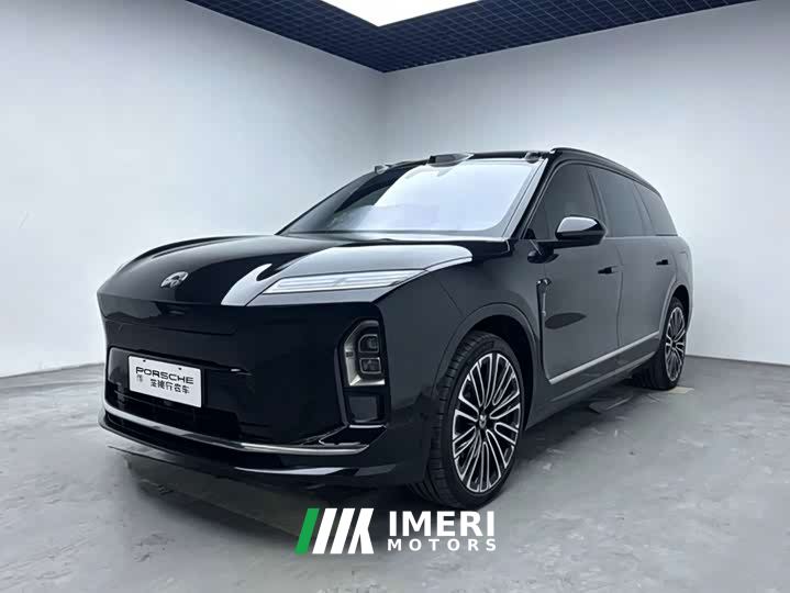 NIO ES8 Six-Seat Executive Signature Edition