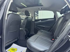 Volkswagen Passat 330TSI Elite - ფოტო 8