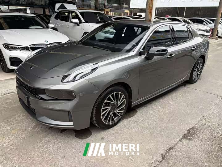 Lynk & Co 03 1.5T DCT Pro