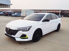 SAIC MG i6 MAX New Energy 1.5T PHEV Cool Edition - фото 1