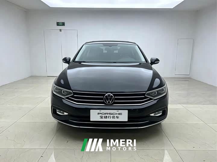 Volkswagen Magotan 330TSI DSG Advance