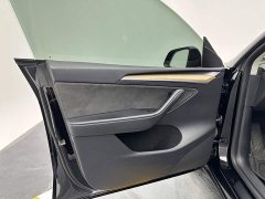 Tesla Model Y Standard Range RWD - ფოტო 13