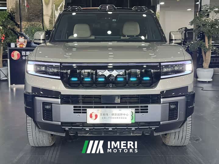 Fangchengbao Leopard 8 Zhiyong Flagship 6-Seater - ავტომობილი ჩინეთიდან
