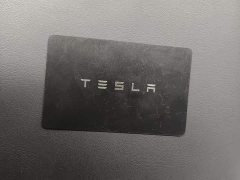 Tesla Model Y Rear-Wheel Drive - ფოტო 8