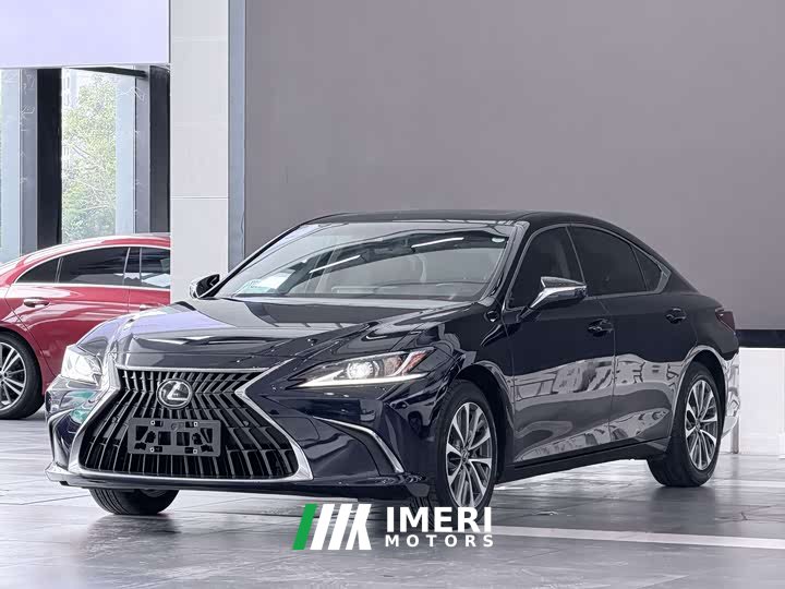 Lexus ES 200 Excellence Edition - ავტომობილი ჩინეთიდან