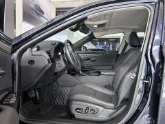 Lexus ES 200 Excellence Edition - ფოტო 7