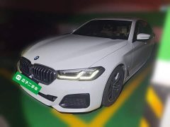 BMW 5 Series (Imported) 525i M Sport Package - ფოტო 1