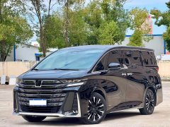 Toyota Vellfire Crown Hybrid 2.5L Premium Edition - photo 1