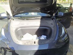 Tesla Model Y Rear-Wheel Drive - ფოტო 16