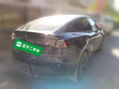 Tesla Model Y Rear-Wheel Drive - ფოტო 4