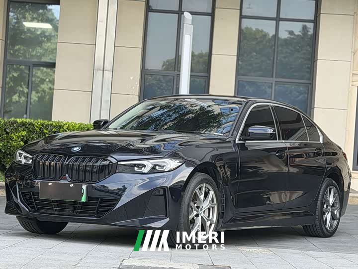 BMW i3 eDrive 35 L - автомобиль из Китая