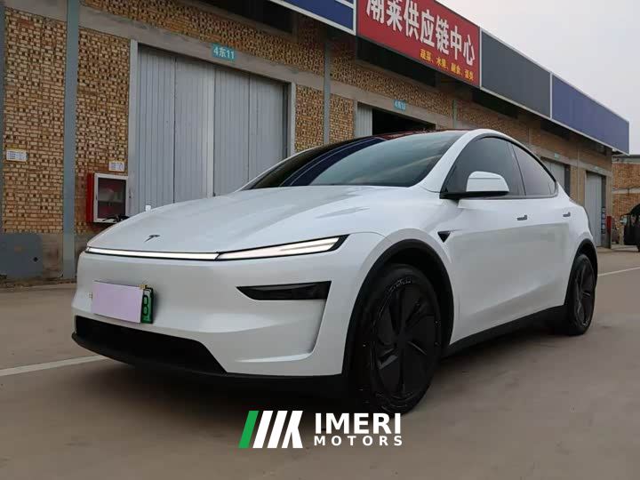 Tesla Model Y Rear-Wheel Drive