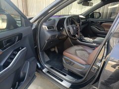 Toyota Crown Venza 2.5L HEV FWD Entry 5-Seater - photo 12