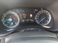 Toyota Crown Venza 2.5L HEV FWD Entry 5-Seater - photo 8