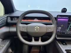NIO ES8 Six-Seat Executive Signature Edition - фото 11